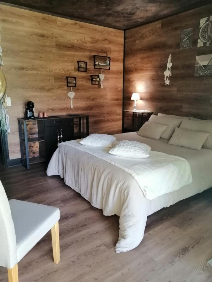 Lapausedegout Piscine Chambres Climatisees Jacuzzi Terrasse Lachapelle-Auzac Exterior foto