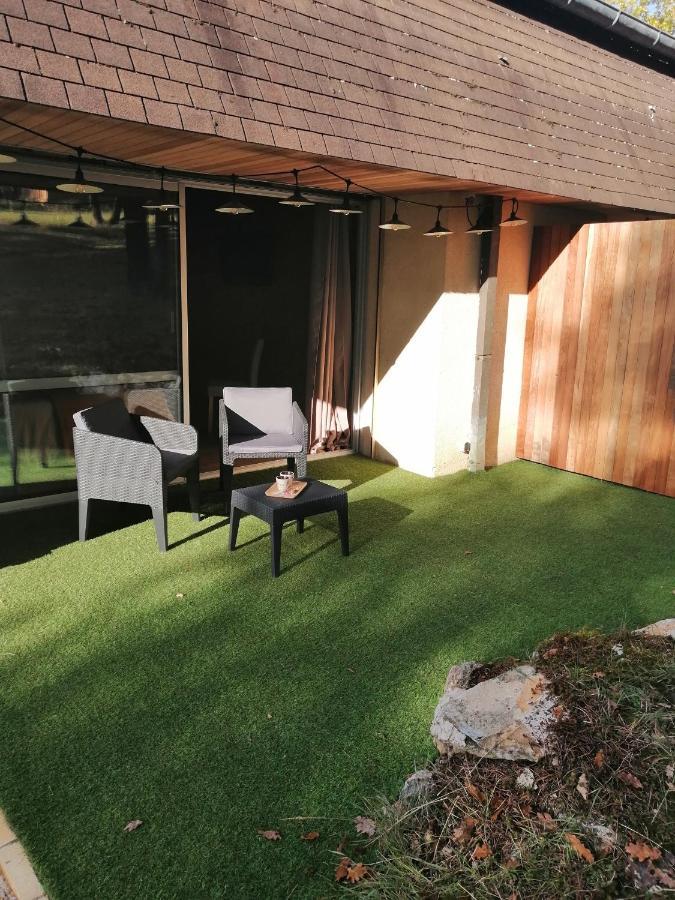 Lapausedegout Piscine Chambres Climatisees Jacuzzi Terrasse Lachapelle-Auzac Exterior foto