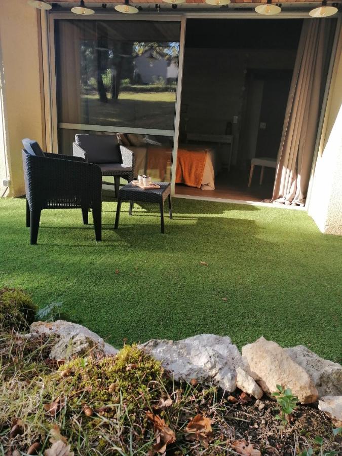 Lapausedegout Piscine Chambres Climatisees Jacuzzi Terrasse Lachapelle-Auzac Exterior foto