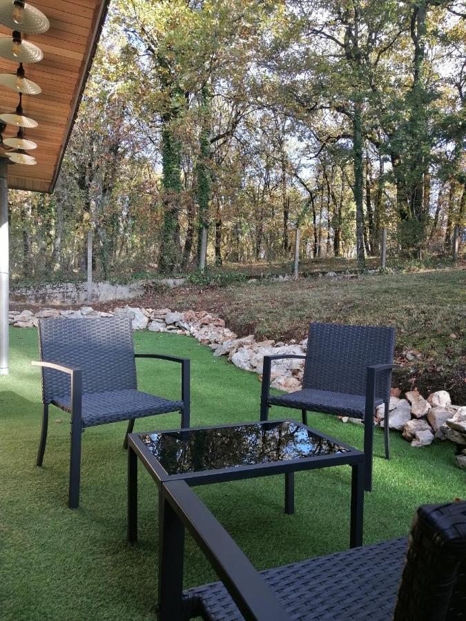 Lapausedegout Piscine Chambres Climatisees Jacuzzi Terrasse Lachapelle-Auzac Exterior foto