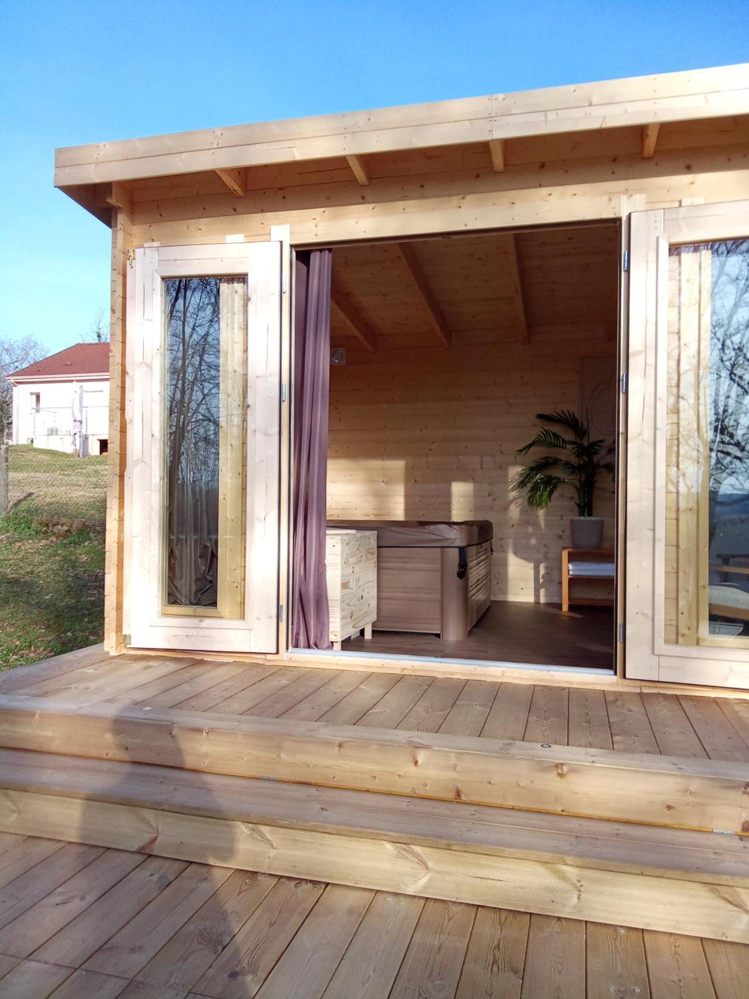 Lapausedegout Piscine Chambres Climatisees Jacuzzi Terrasse Lachapelle-Auzac Exterior foto